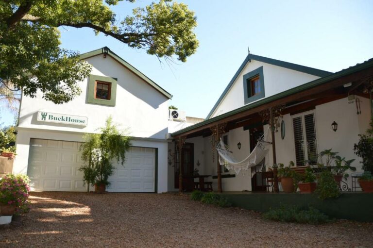 Buckhouse 1 768x511